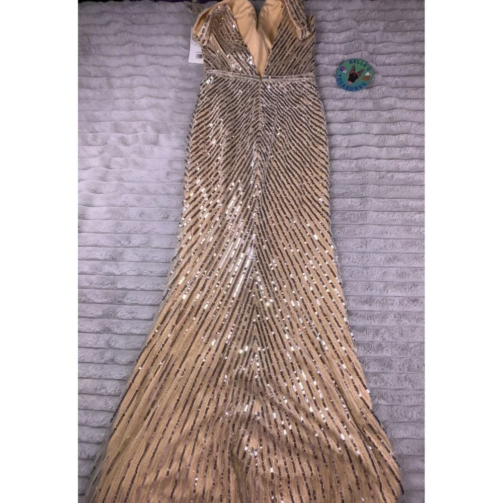 Mac Duggal Gown Womens 2 Gold Sequin Embellished Faux Wrap Surplice Neck‎ Dress